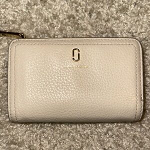 Marc Jacobs Light Beige Leather Wallet